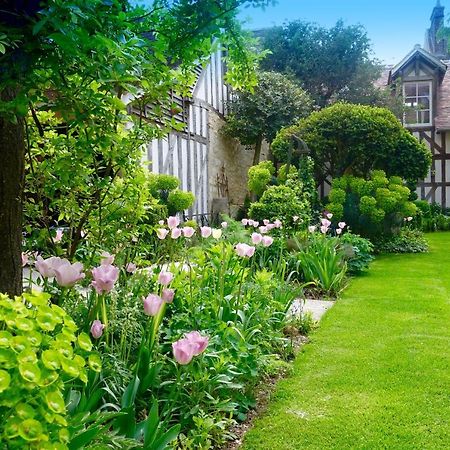 Le Jardin De La Cathedrale Bed & Breakfast Troyes Dış mekan fotoğraf