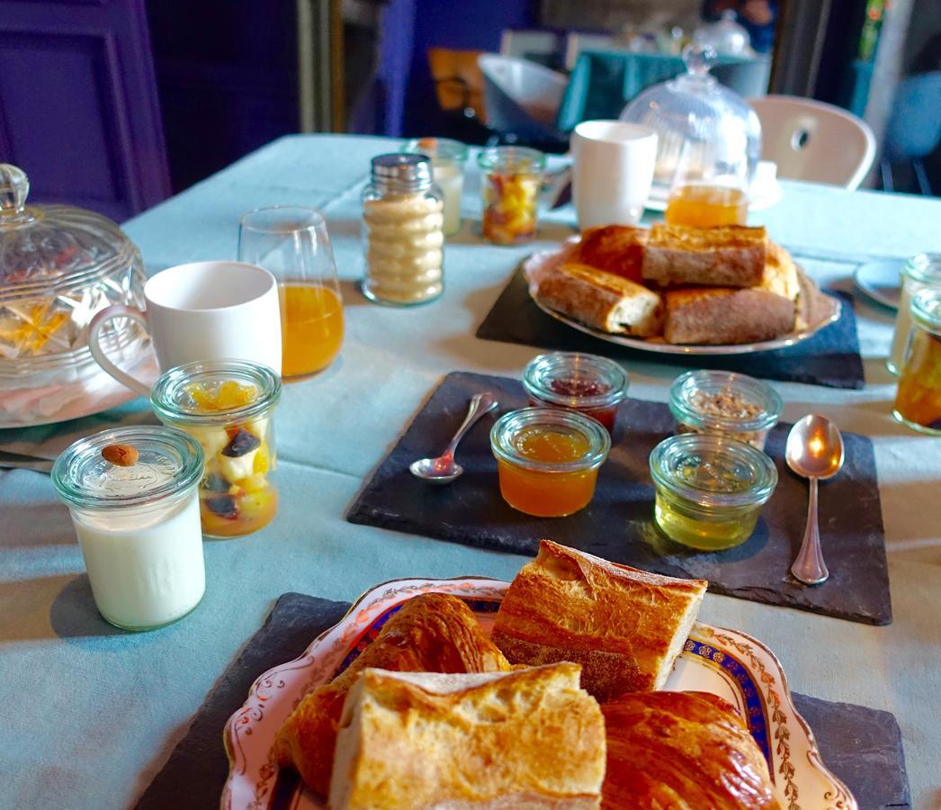 Le Jardin De La Cathedrale Bed & Breakfast Troyes Dış mekan fotoğraf