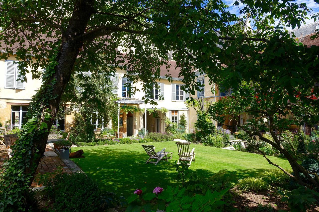 Le Jardin De La Cathedrale Bed & Breakfast Troyes Dış mekan fotoğraf